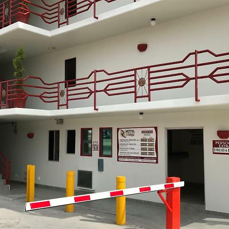 Motel El Refugio Tijuana Bagian luar foto
