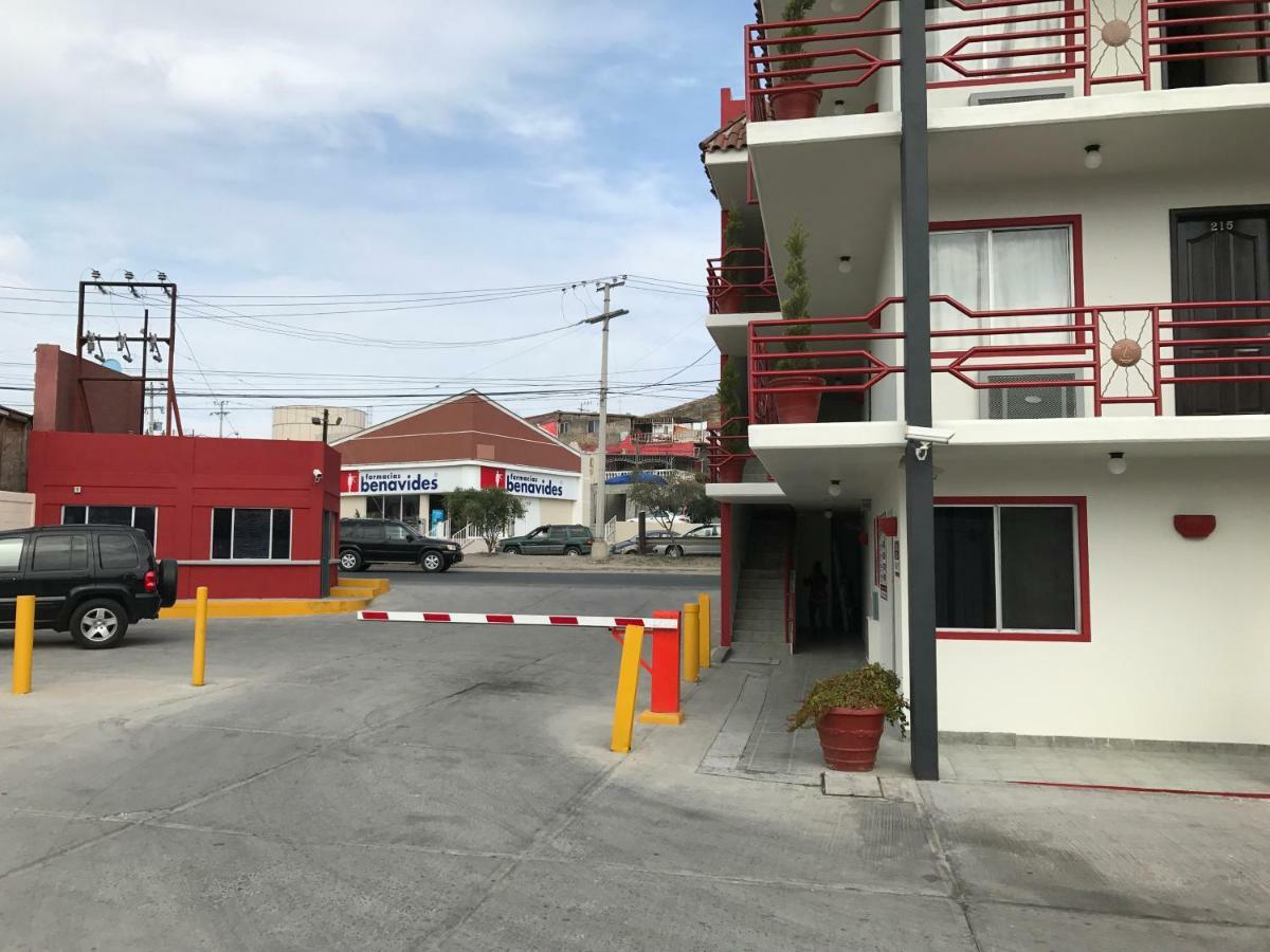 Motel El Refugio Tijuana Bagian luar foto